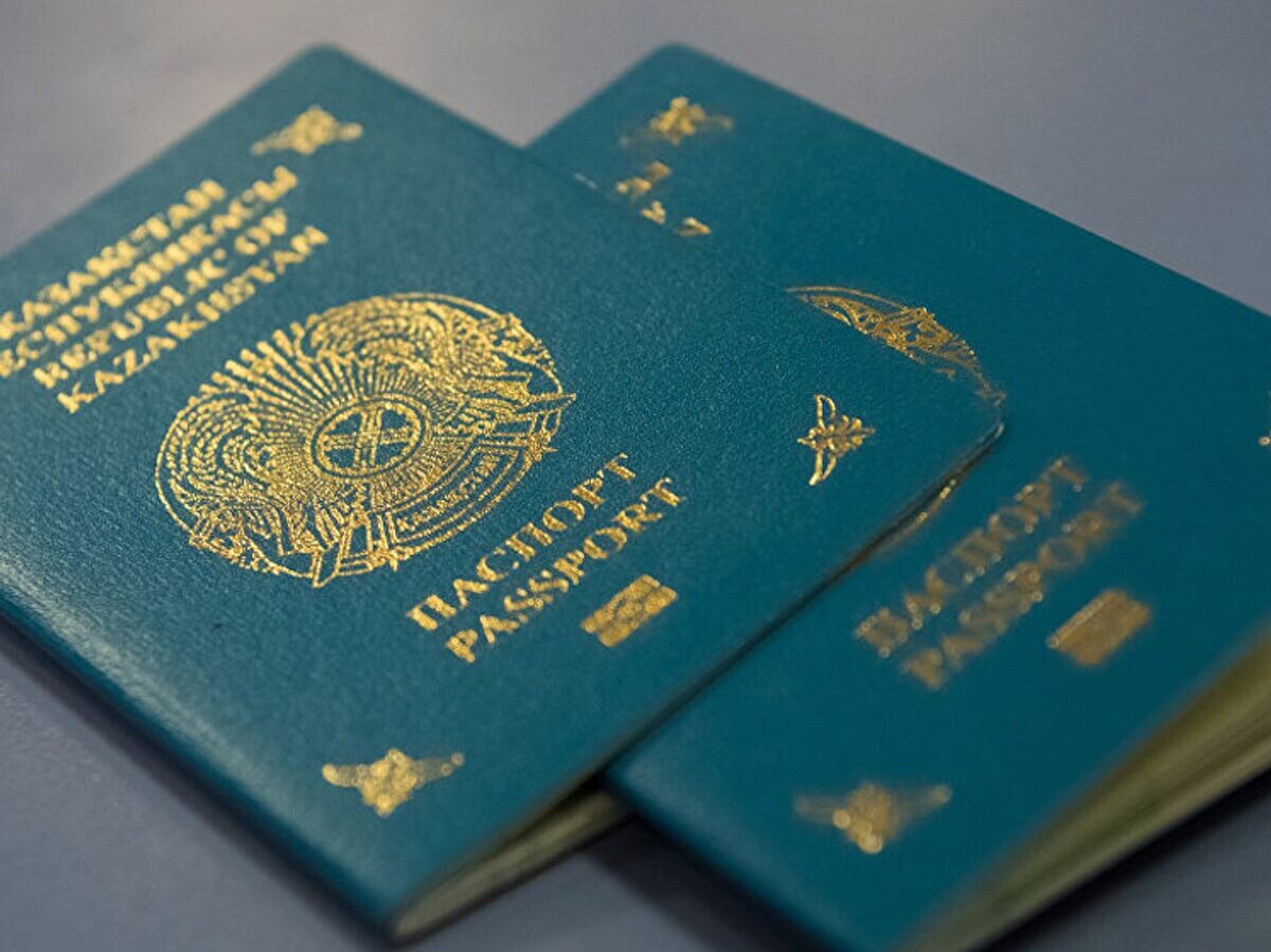    Паспорта гражданина Казахстана© Sputnik / Болат Шайхинов