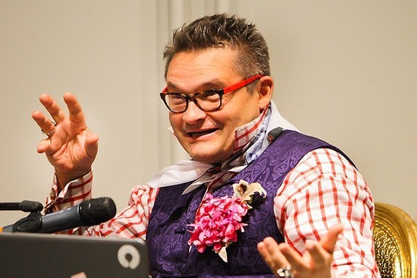Александр Васильев