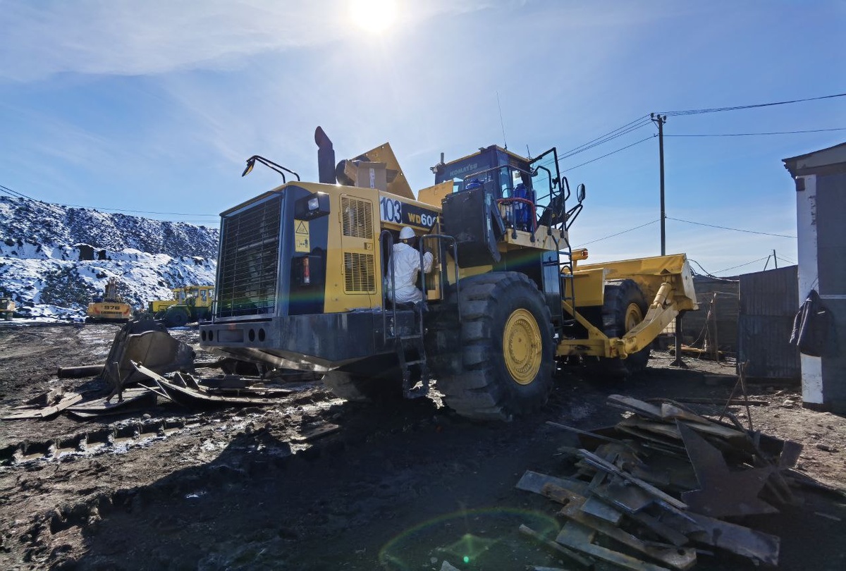 Республика Саха (Якутия). Установка дополнительного оборудования на Komatsu wd600.