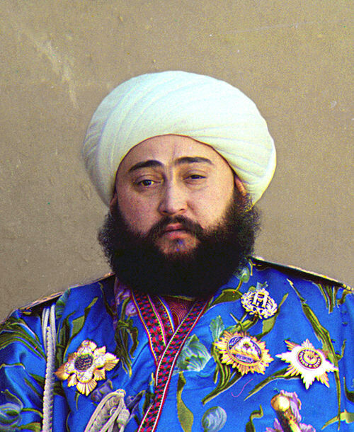 Сеид Мир Мухаммед Алим-хан (3 января 1880 года, Бухара, Эмират Бухара — 5 мая 1944 года, Кабул, Королевство Афганистан) — последний, 12-й, эмир Бухарского эмирата. Представитель узбекского рода и династии Мангытов