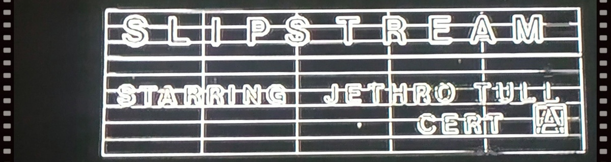 Вывеска гласит о начале шоу Jethro Tull "A"