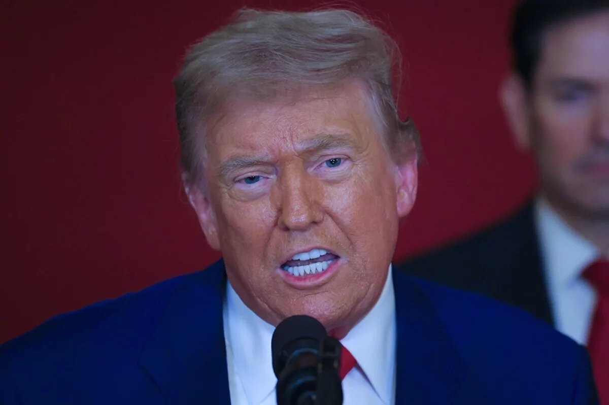    Дональд Трамп.