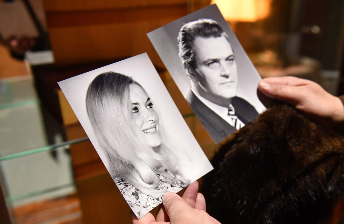    Герои "Иронии судьбы" - Надя (Барбара Брыльска) и Ипполит (Юрий Яковлев). ФОТО: Komsomolskaya Pravda/Global Look Press