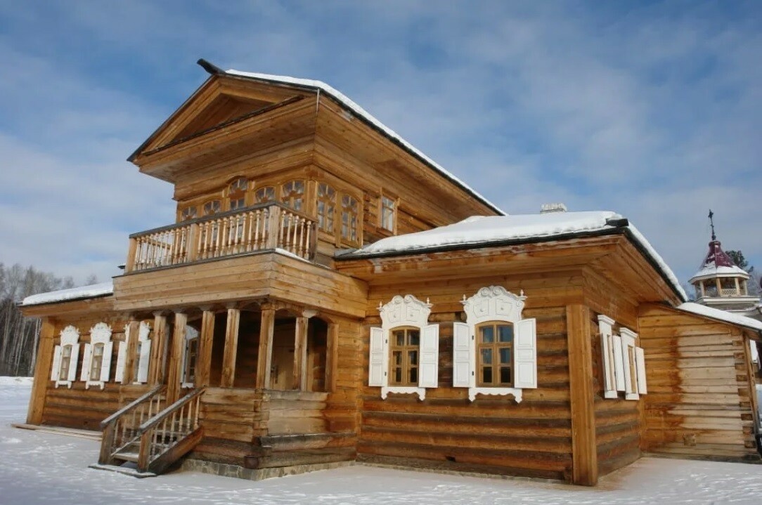 Дом купца Воинова. Архитектурно-этнографический музей "Тальцы"