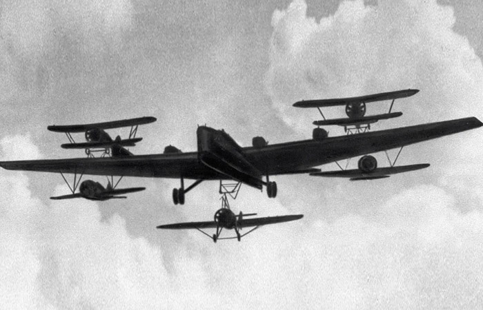 Самолёты на борту./ Фото: rambler.ru