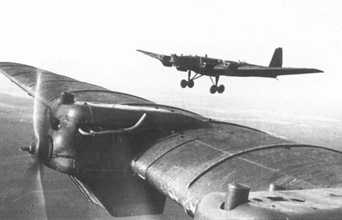 Заправка ТБ-3./ Фото: uncle-vova.com