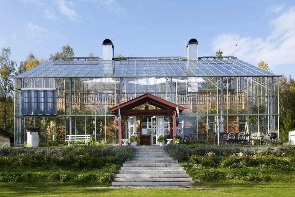 На фотографии — шведский дом-теплица, построенный в 1976 году.