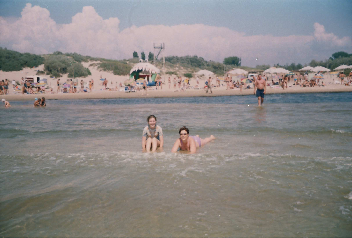 Судя по футболке, я уже благополучно сгорела