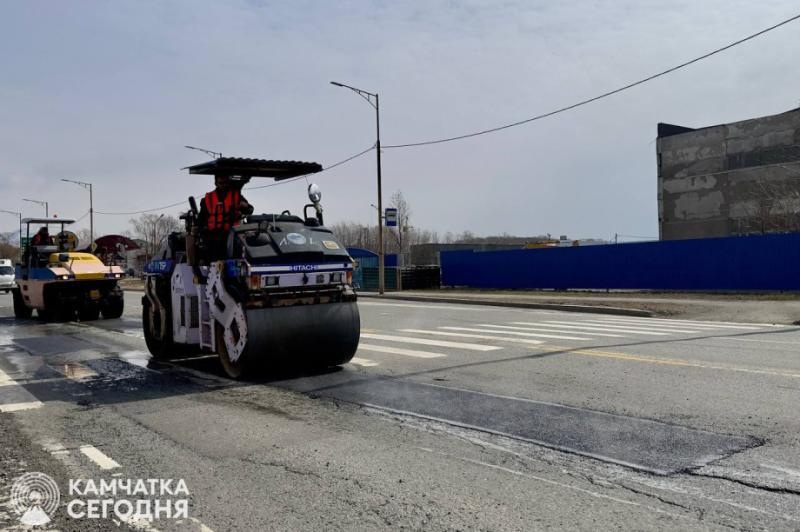 Фото: Ямочный ремонт на улицах Петропавловска-Камчатского / ИА «Камчатка»