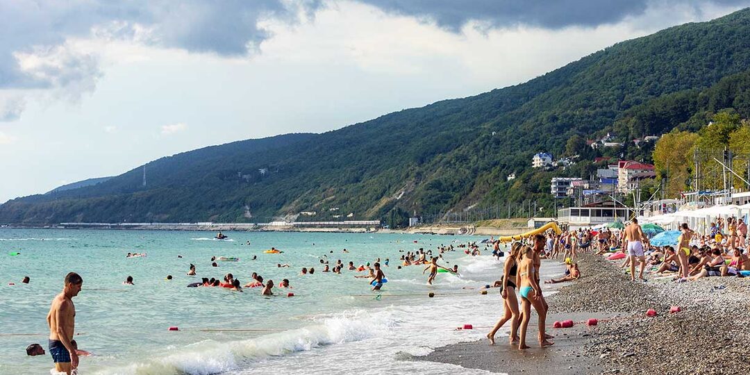 Недалеко от Краснодара множество вариантов отдыха, на любой вкус и бюджет. Вот несколько идей, разбитых по категориям: