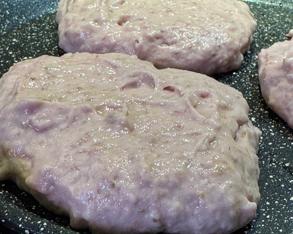 Готовим оладьи на сковороде