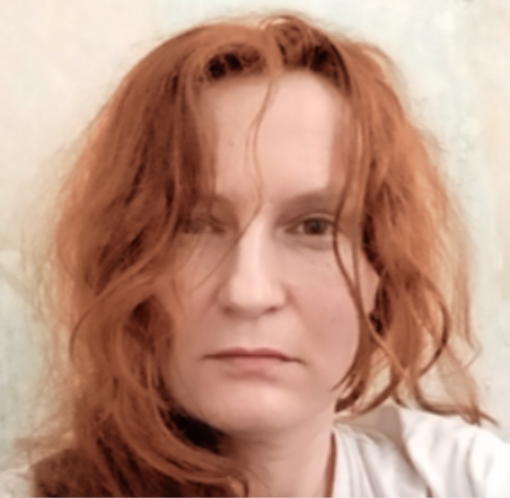 Без макияжа.