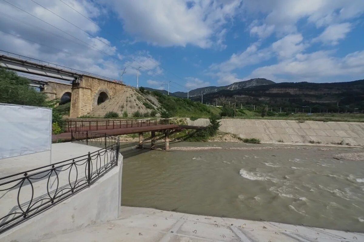    На Ставрополье от мусора очистили берег реки Подкумок