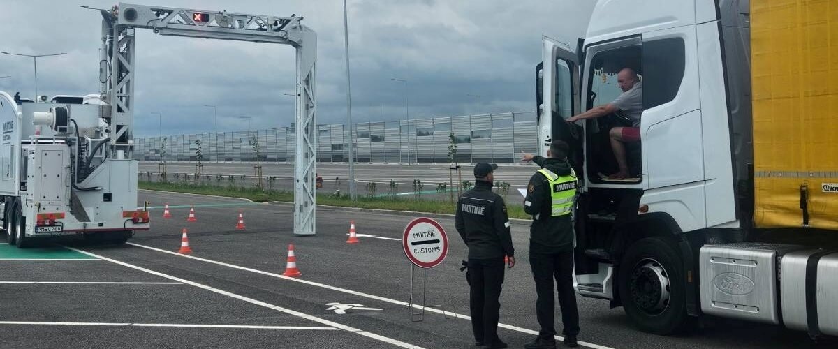 ЛИТОВСКИЕ ТАМОЖЕННИКИ РАСШИРИЛИ ЗОНУ ПРОВЕРКИ ФУР ИЗ БЕЛАРУСИ