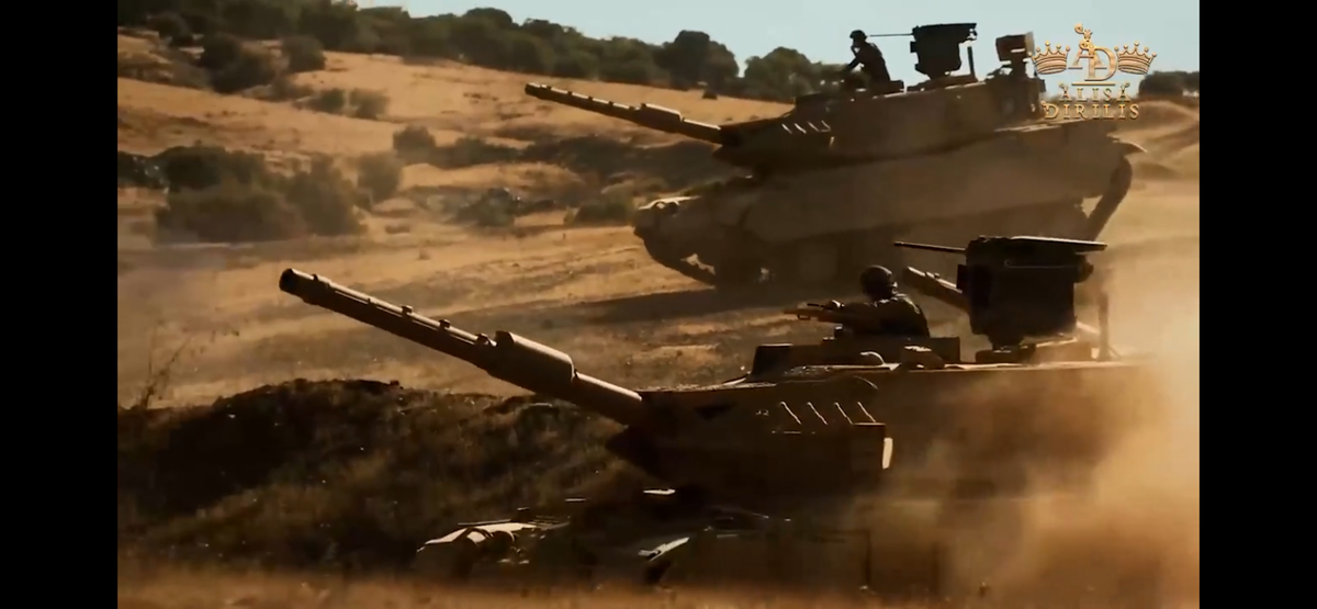 Стоп кадр из сериала «Чёрный берет»