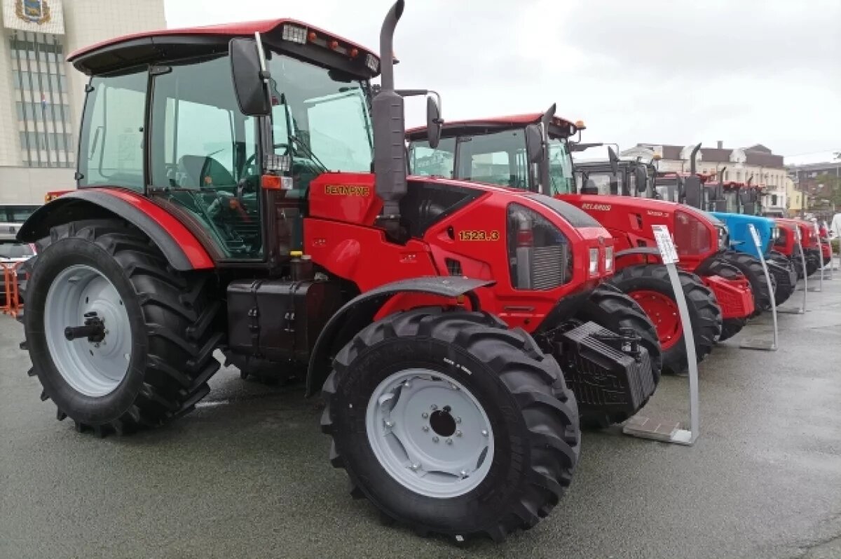    Новый Уренгой обновил парк спецтехники для дорожного хозяйства