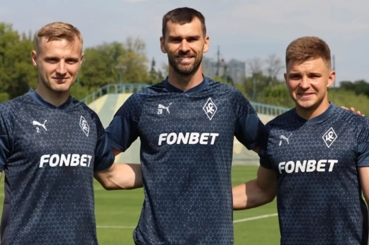    Максим Витюгов, Амар Рахманович и Сергей Божин продолжат играть за «Крылья»