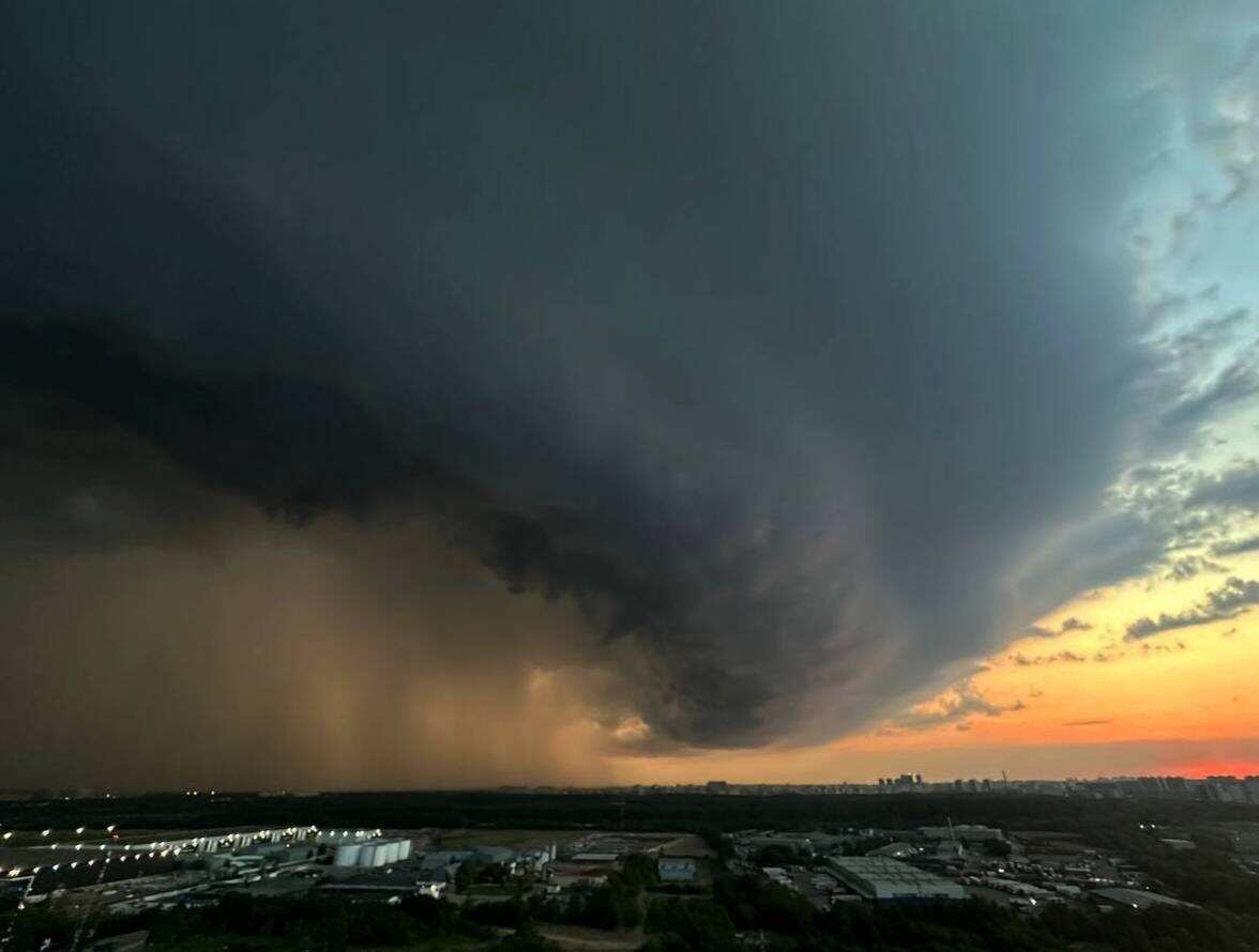 Сразу что-нибудь такое представляется🙈