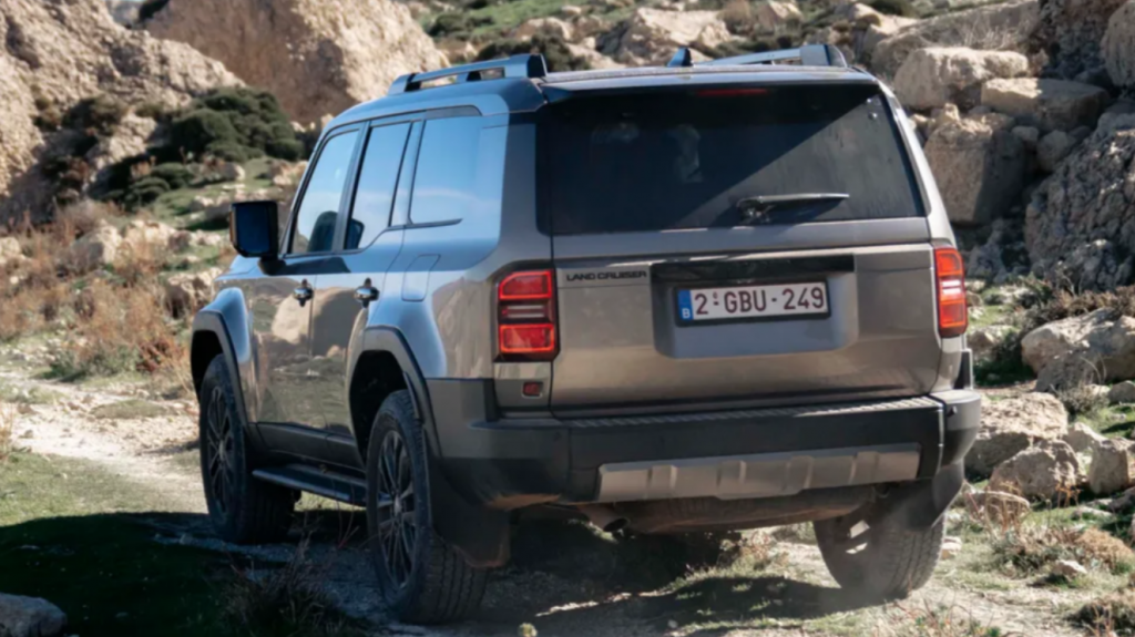 TLC Prado: гибридная установка (48V) аналогично пикапу Hilux.