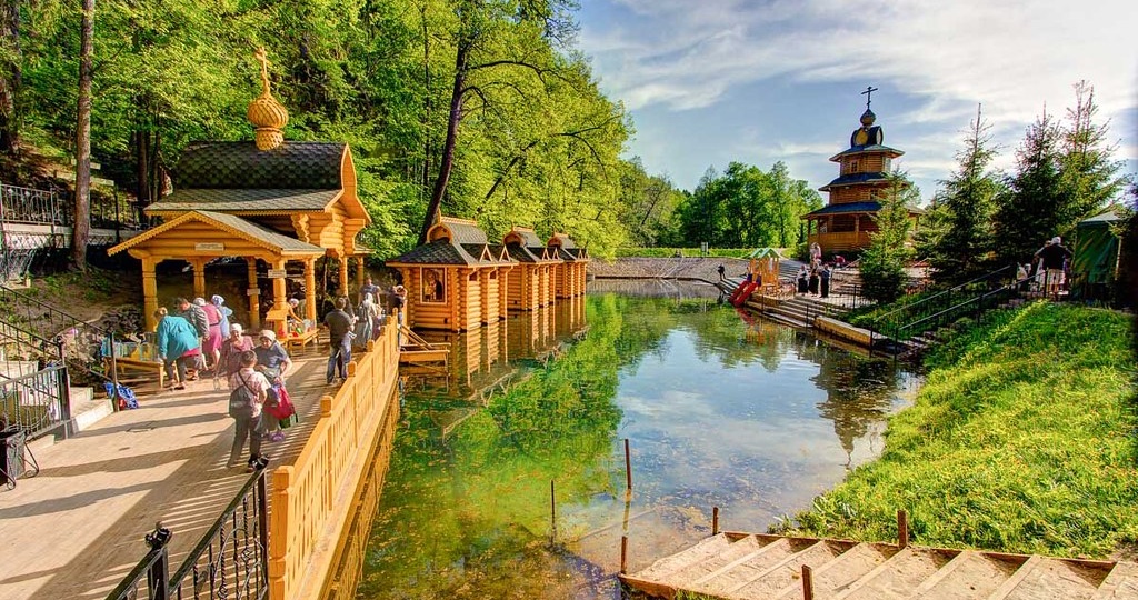 Путешествие в Дивеево в 2025 году: посещение монастырей, прогулка по Канавке и купание в святых источниках