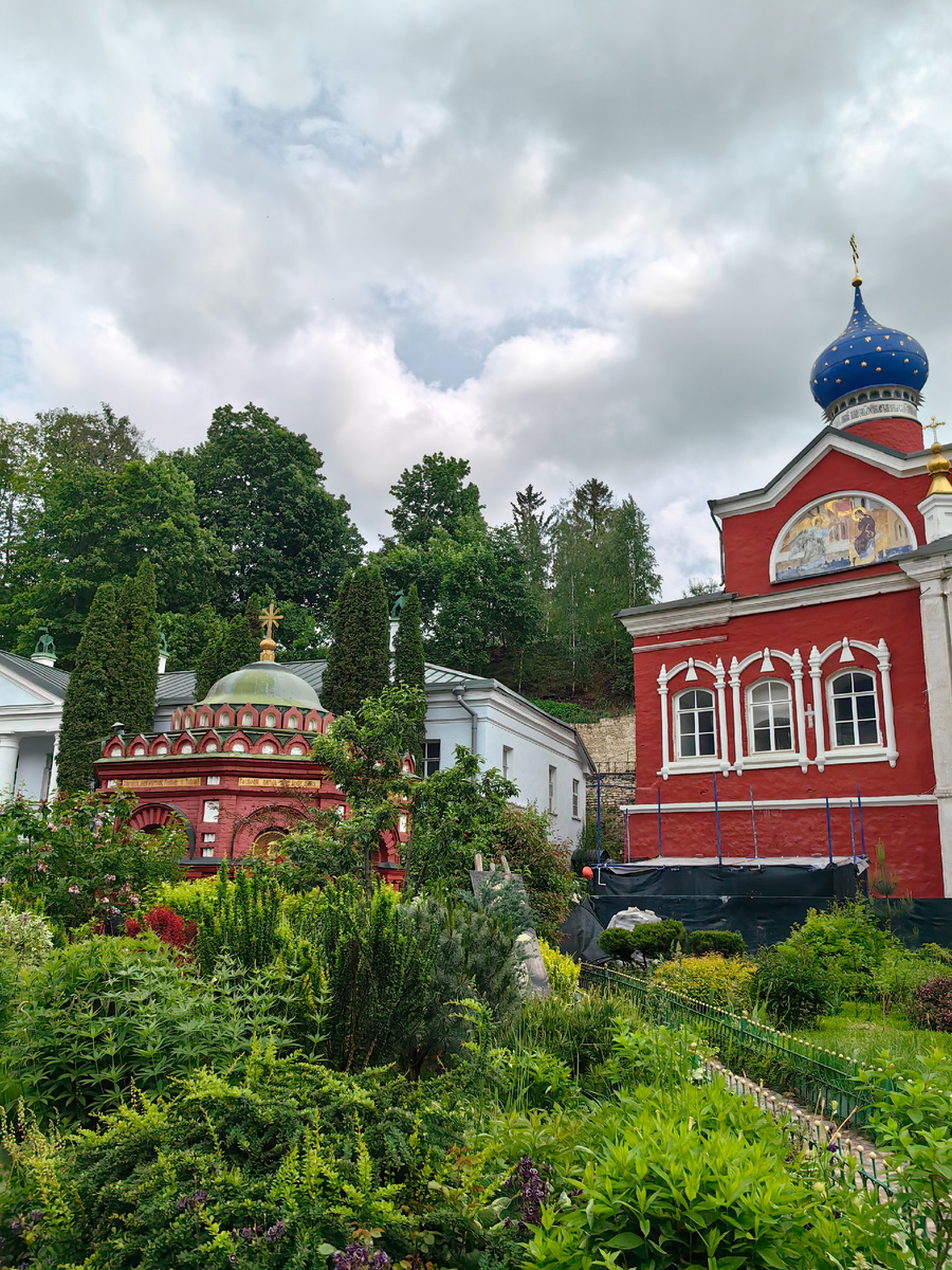 Псково-Печерский монастырь