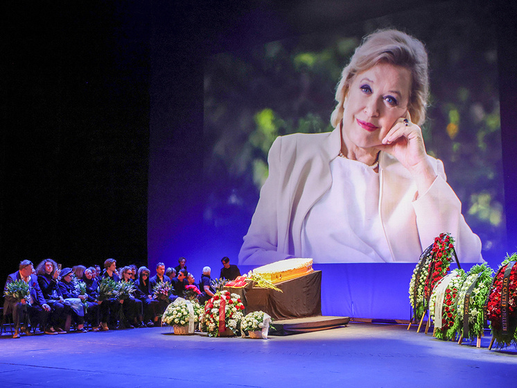     Церемония прощания с Валентиной Талызиной. Фото: Belkin Alexey/news.ru/Global Look Press