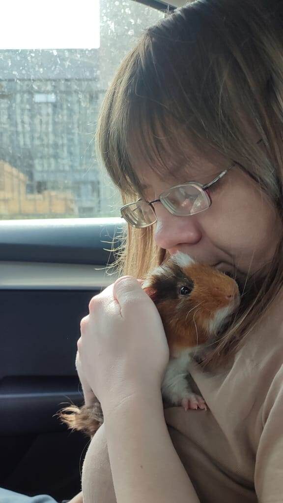 мы с Султаном в такси, фоткал сын. Глафир у него.