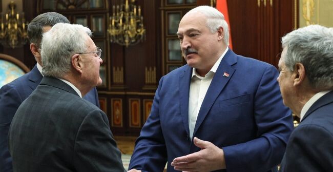    Спецпосланник президента США Кит Келлог официально признал Лукашенко лидером Белоруссии