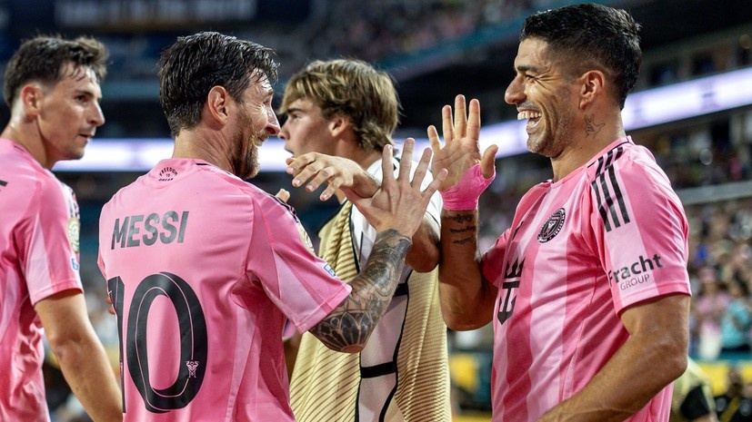     Нападающие «Интер Майами» Лионель Месси и Луис Суарес Gettyimages.ru Sports Press Photo / Contributor