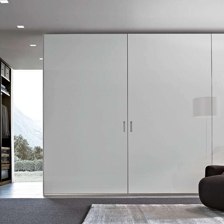 Шкаф-купе с компланарной развижной системой