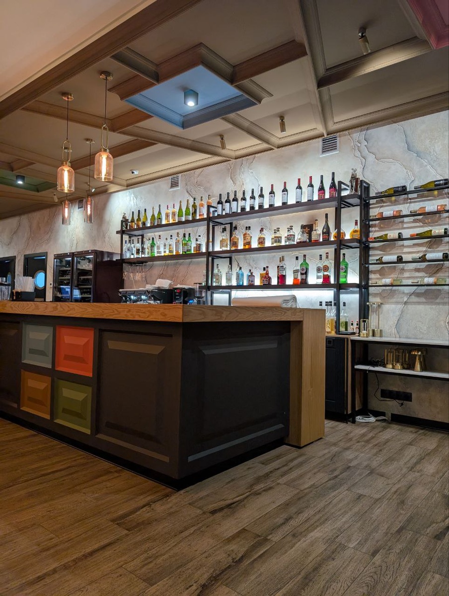 Так выглядит барная стойка