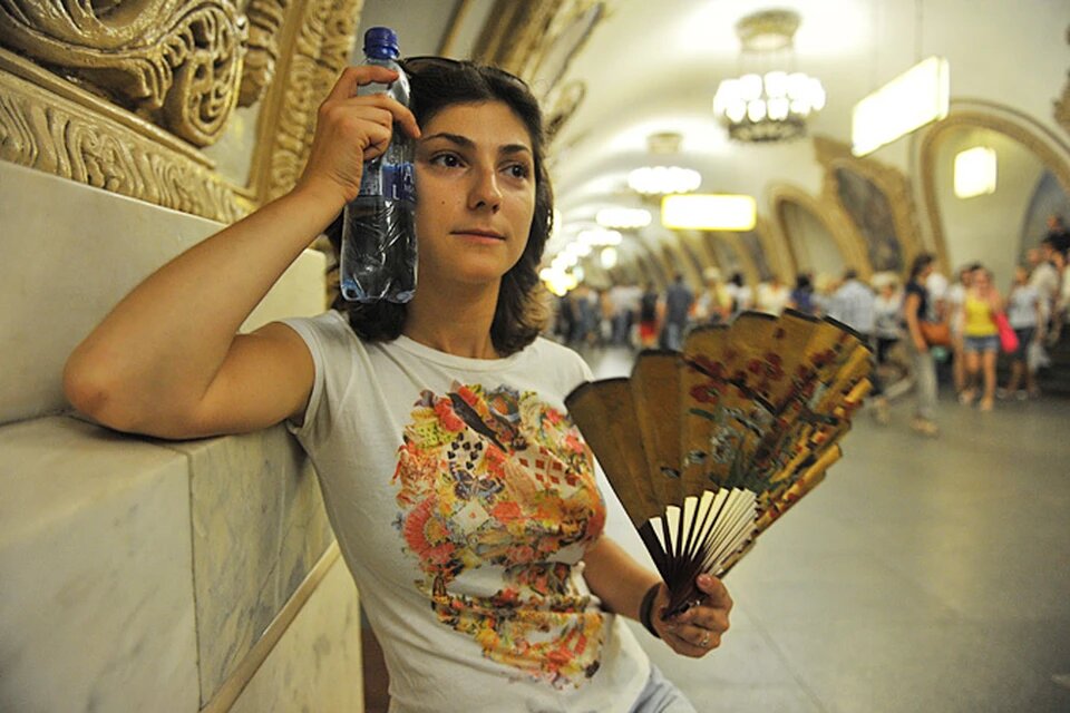 Первый удар от жары принимают на себя наш мозг и вегетативная нервная система