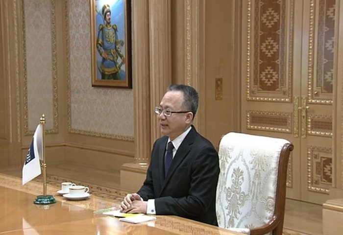 Вице-президент Азиатского банка развития по Южной, Центральной и Западной Азии Ян Инмин (Фото: Watan habarlary)