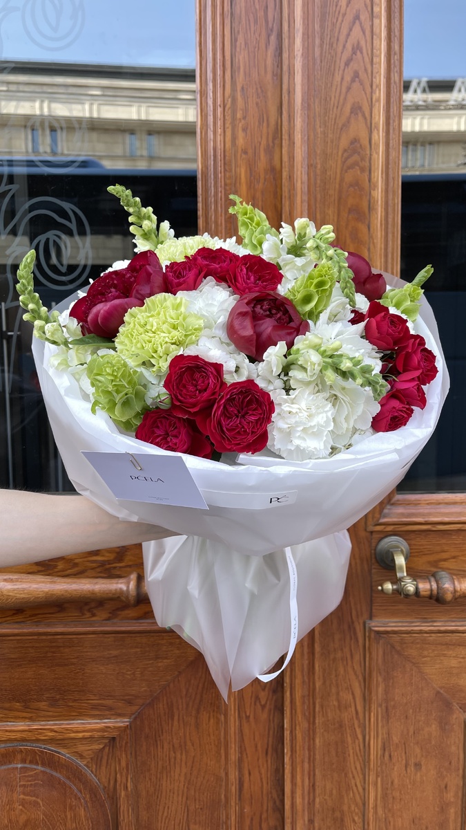 Цвета Цветов: 5 секретных оттенков, которые принесут счастье в ваш дом. Фото: PČELA | pcela-flower.ru