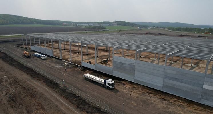 Распределительный центр компании "Сима-Ленд".