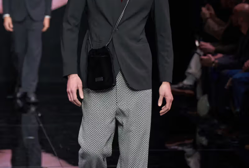 Тренды мужских костюмов 2025: смелость форм и эксперименты со стилем