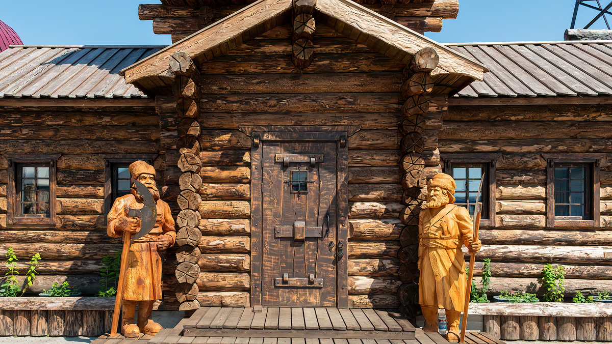 Фестиваль деревянных скульптур в Арт-Парк Культурный код. Новосибирск. Фотография - www.openmainphoto.ru