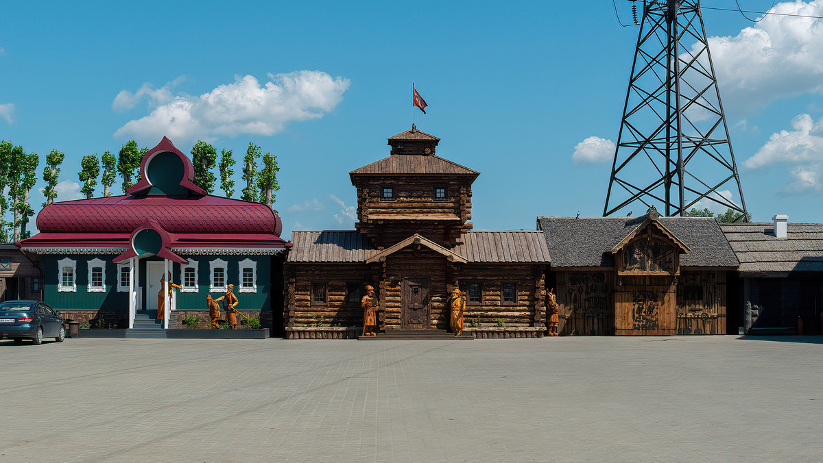 Фестиваль деревянных скульптур в Арт-Парк Культурный код. Новосибирск. Фотография - www.openmainphoto.ru