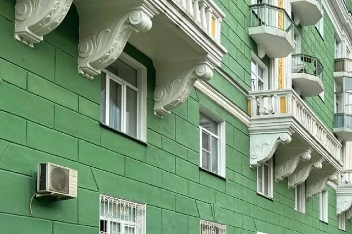    Неприжившиеся саженцы заменены на улице Свердлова в Новосибирске