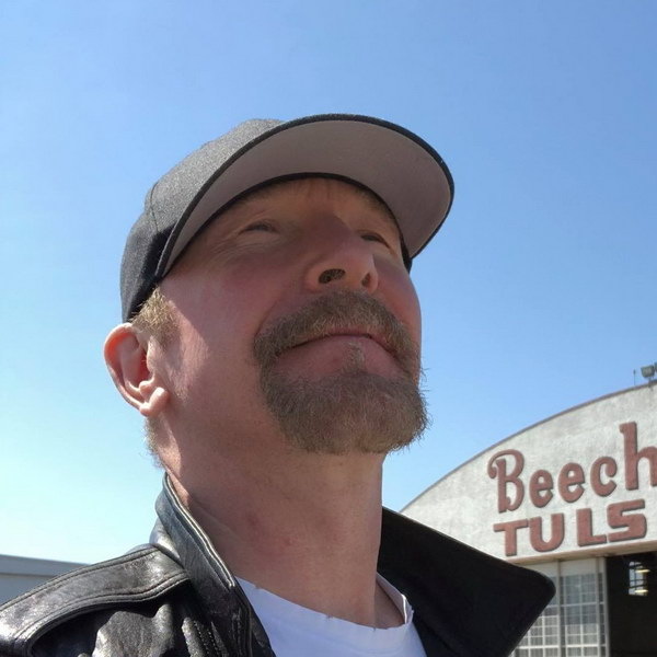     Гитарист U2 Эдж получил гражданство Ирландии спустя 62 года