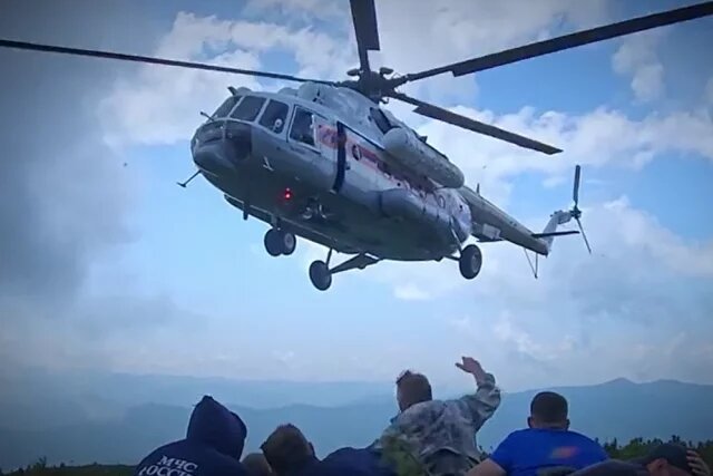    Что с туристкой, застрявшей на горе со сломанной ногой в Хабаровском крае?