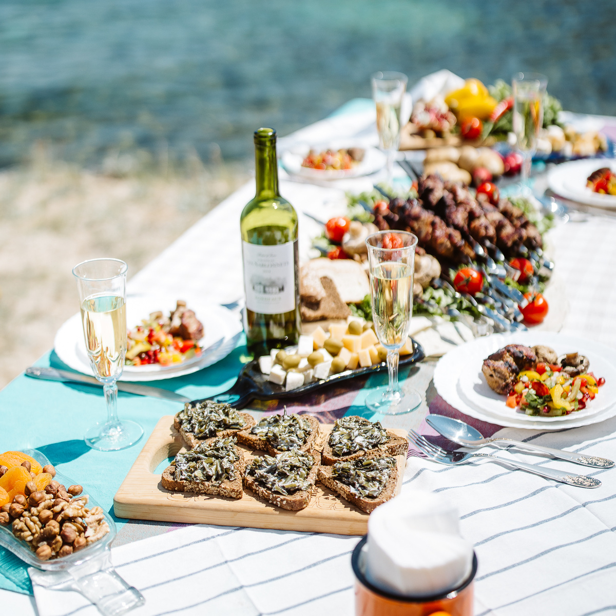 Прогулка на яхте и романтический ужин