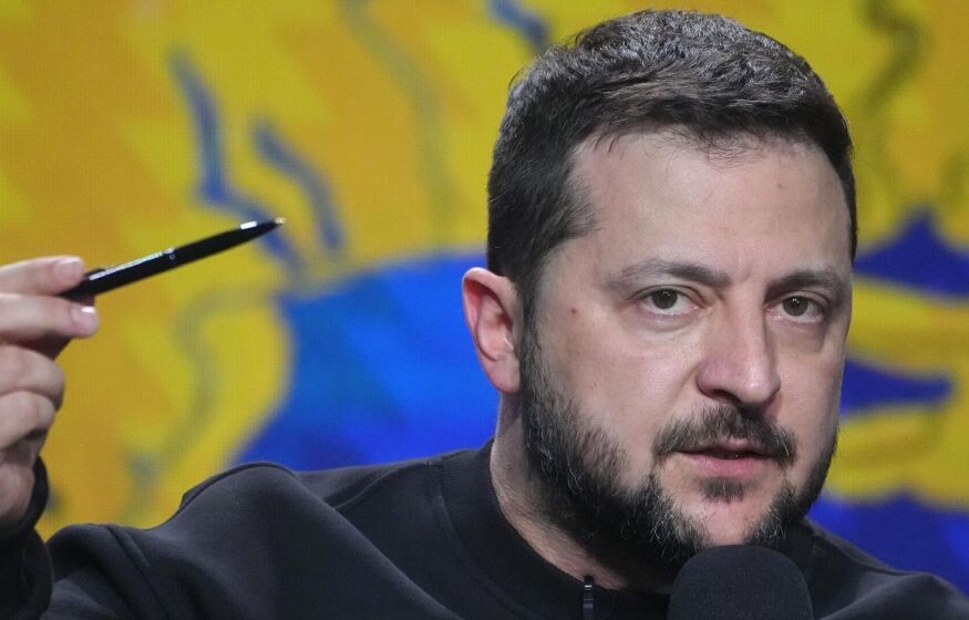    «Он хочет оккупировать всю Украину. Не верю, что его интересуют эти четыре региона»: Зеленский грубит на вопрос о Путине