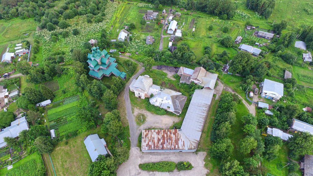 Храм Архангела Михаила и Церковь Успения Пресвятой Богородицы