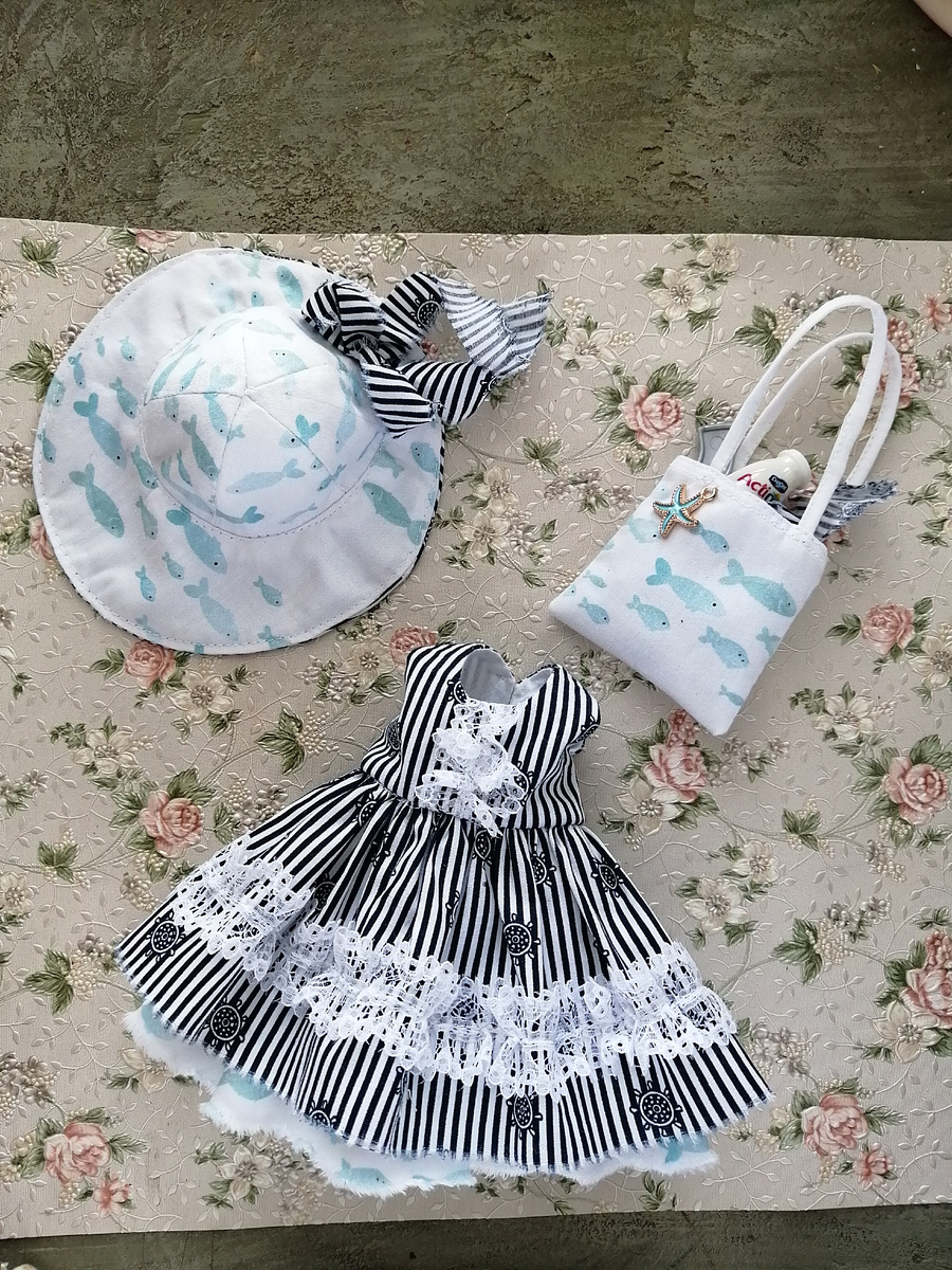 Новый наряд Инь.