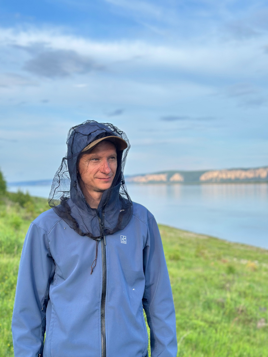 Без накомарника там никак