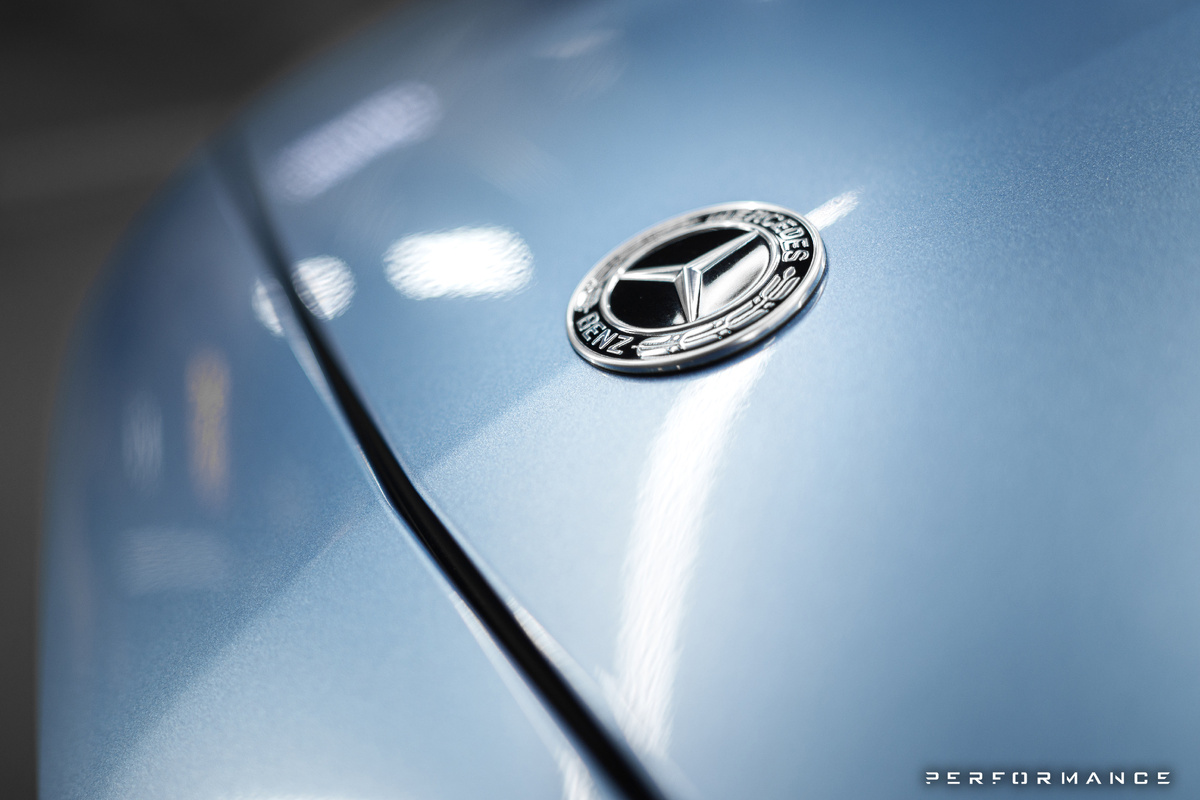 Оклейка автомобиля в виниловую пленку 