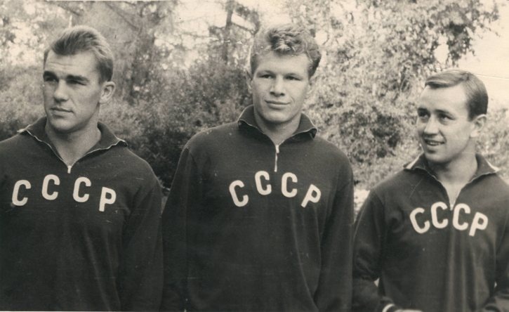 Было обидно проиграть опытному американцу Макклюру. Он победил на турнире и ушел в профессионалы, где стал чемпионом мира. А я поставил себе задачу пахать четыре года и победить на следующей Олимпиаде!