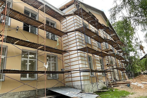    Министр образования проверила ремонт школ в Омутнинском районе