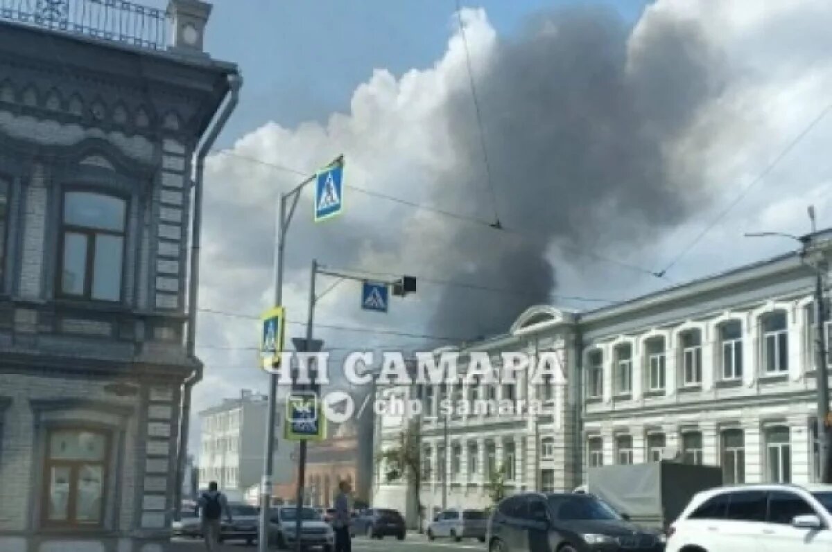    В Самаре у «Кухмистерской фон Вакано» горели 4 пластиковых контейнера